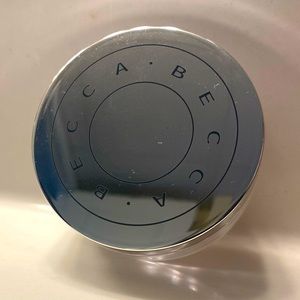Becca Under Eye Brightening Setting Powder